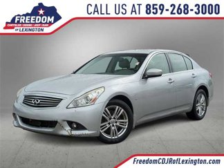 Used 2015 INFINITI Q40 AWD w/ Navigation Package image 1