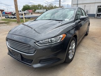 Used 2015 Ford Fusion SE image 1