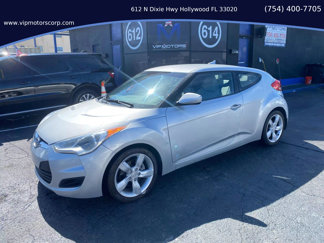 Used 2012 Hyundai Veloster image 1