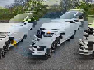 Used 2021 Volvo XC90 T6 Momentum w/ Protection Package Premier image 1