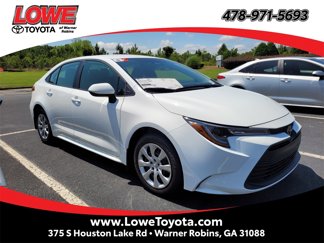 Used 2025 Toyota Corolla LE image 1