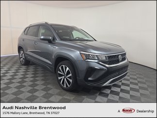 Used 2023 Volkswagen Taos SE w/ Panoramic Sunroof Package image 1