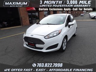Used 2015 Ford Fiesta SE image 1