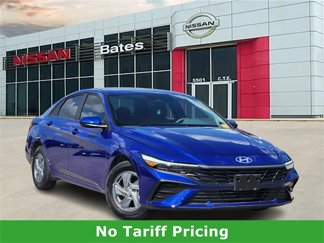 Used 2024 Hyundai Elantra SE image 1