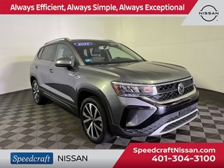 Used 2022 Volkswagen Taos SE image 1