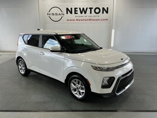 Used 2021 Kia Soul S image 1