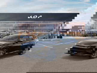 New 2025 Kia K4 LX image 1