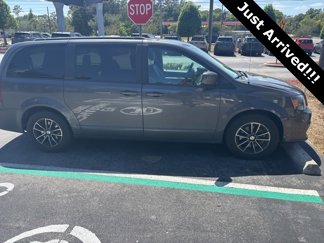 Used 2019 Dodge Grand Caravan GT image 1