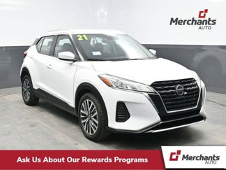 Used 2021 Nissan Kicks SV image 1