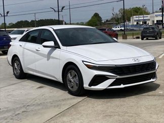 New 2025 Hyundai Elantra SE image 1