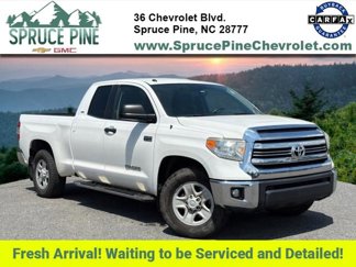 Used 2017 Toyota Tundra SR5 image 1