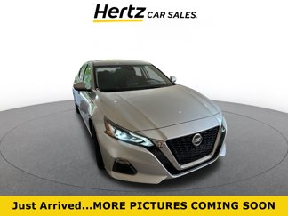 Used 2022 Nissan Altima 2.5 SV image 1