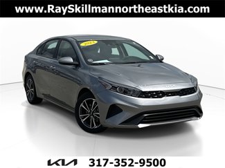 Used 2023 Kia Forte LXS image 1