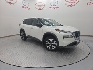 Used 2021 Nissan Rogue SV image 1