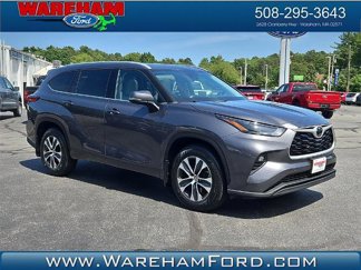 Used 2022 Toyota Highlander XLE image 1