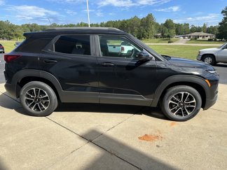 New 2025 Chevrolet TrailBlazer LT w/ Convenience Package image 1