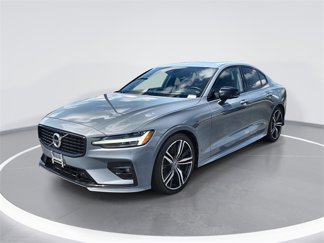 Used 2022 Volvo S60 B5 R-Design image 1