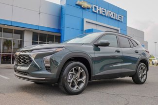 New 2025 Chevrolet Trax LT image 1