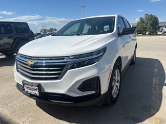 Used 2023 Chevrolet Equinox LS image 1