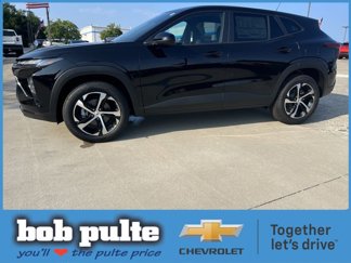 New 2025 Chevrolet Trax RS image 1