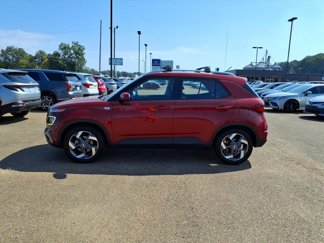 Used 2023 Hyundai Venue Limited image 1