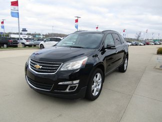 Used 2017 Chevrolet Traverse LT w/ Style and Technology Package image 1