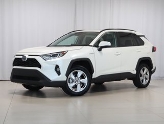 Used 2021 Toyota RAV4 XLE Premium image 1
