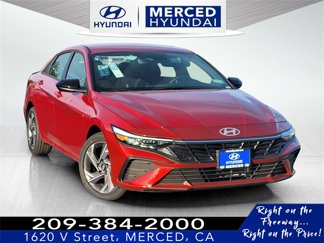 New 2025 Hyundai Elantra SEL image 1