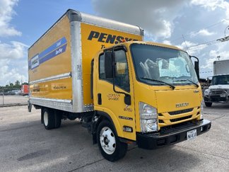 Used 2021 Isuzu NPR image 1