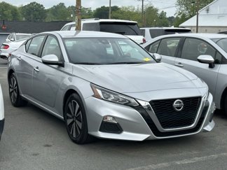 Used 2022 Nissan Altima 2.5 SV image 1