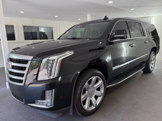 Used 2019 Cadillac Escalade ESV Luxury image 1