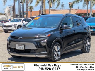 Used 2022 Chevrolet Bolt EUV LT w/ Convenience Package image 1