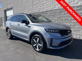 Used 2023 Kia Sorento S w/ Panoramic Sunroof Package image 1