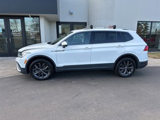 Used 2022 Volkswagen Tiguan SE image 1