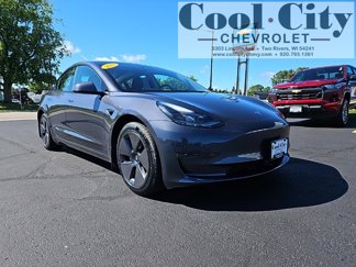 Used 2023 Tesla Model 3 Standard Range image 1