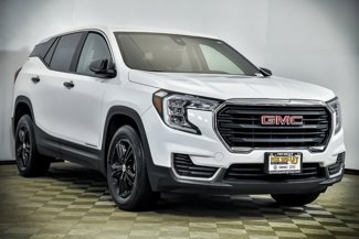 Used 2022 GMC Terrain SLE image 1
