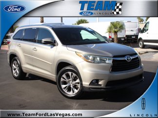 Used 2014 Toyota Highlander XLE image 1