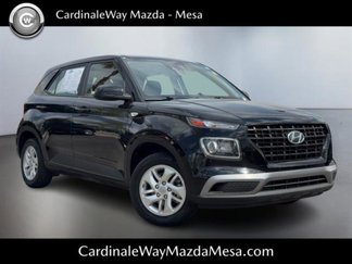 Used 2021 Hyundai Venue SE image 1