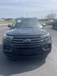 Used 2023 Ford Explorer XLT image 1