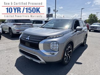 Used 2022 Mitsubishi Outlander SE image 1