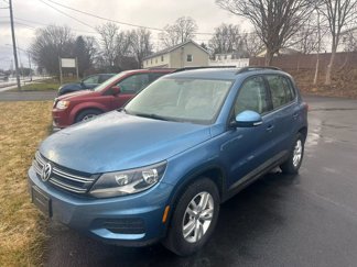Used 2017 Volkswagen Tiguan S image 1