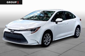 Certified 2021 Toyota Corolla LE image 1