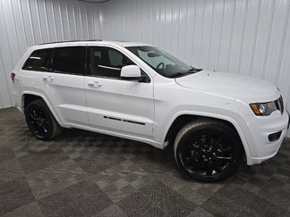 Used 2022 Jeep Grand Cherokee Laredo X image 1