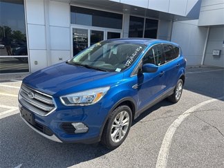 Used 2017 Ford Escape SE w/ SE Cold Weather Package image 1