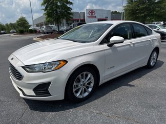 Used 2019 Ford Fusion SE image 1