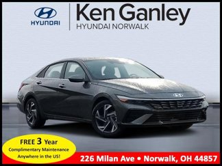 New 2025 Hyundai Elantra SEL image 1