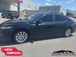 Used 2018 Toyota Camry LE image 1