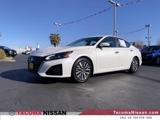 Used 2023 Nissan Altima 2.5 SV image 1