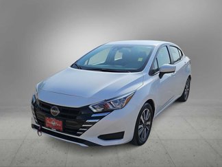 Used 2024 Nissan Versa SV image 1