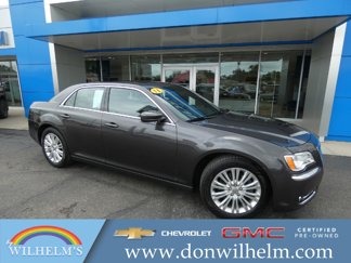 Used 2013 Chrysler 300 AWD w/ Driver Convenience Group image 1